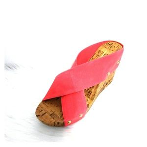 Aida Coral Wedges